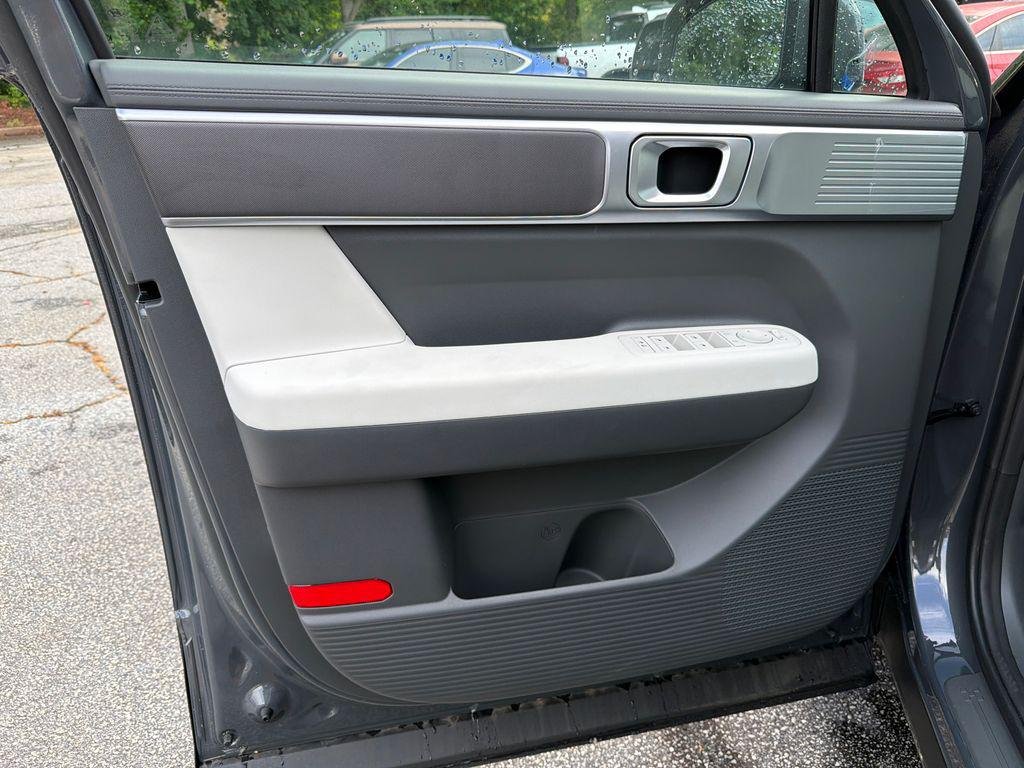 New 2026 Gray Hyundai SE image 10