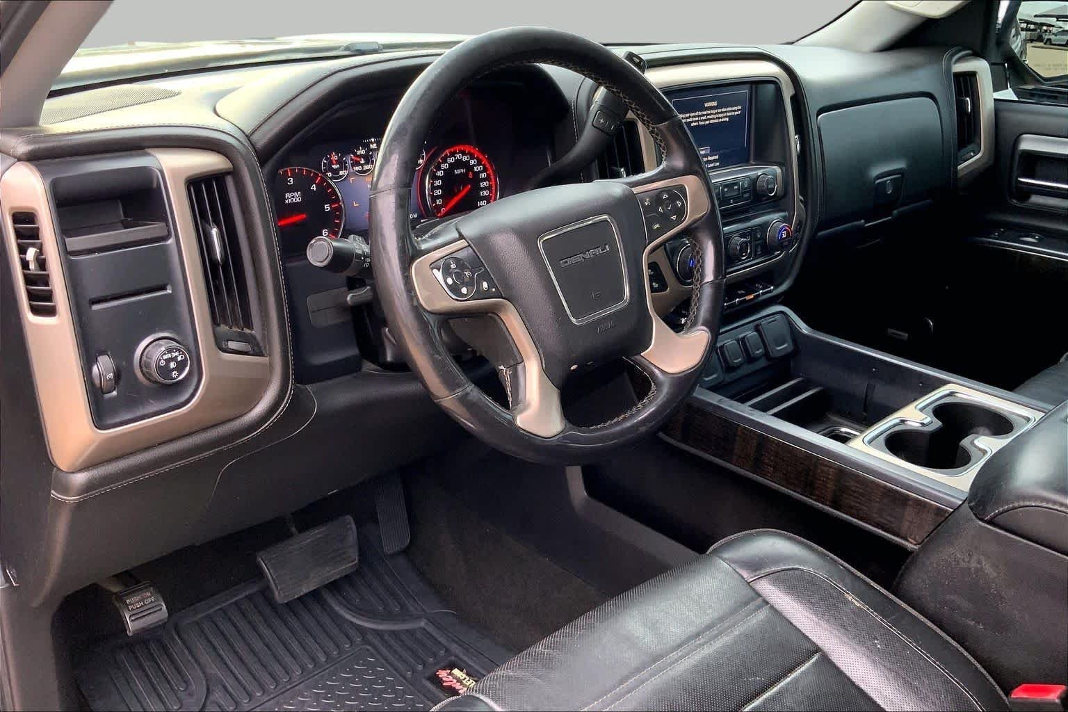 Used 2015 Onyx Black GMC Denali image 17