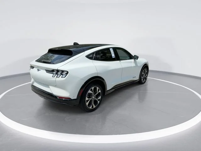 Used 2023 White Ford Premium image 8