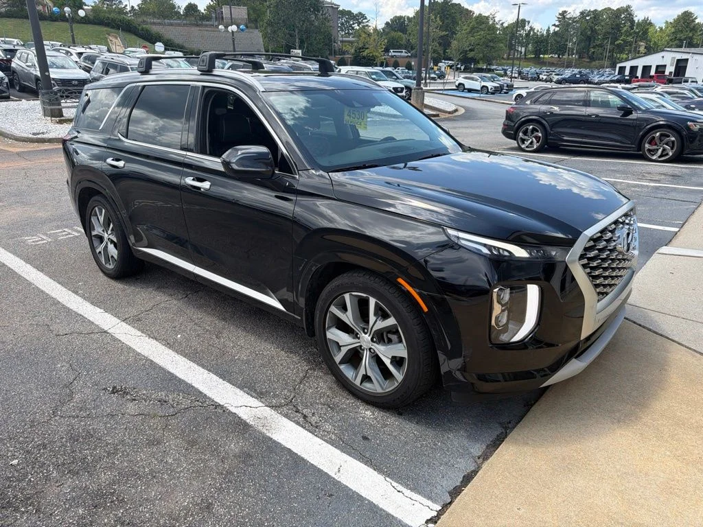 Used 2021 Black Hyundai Limited image 6