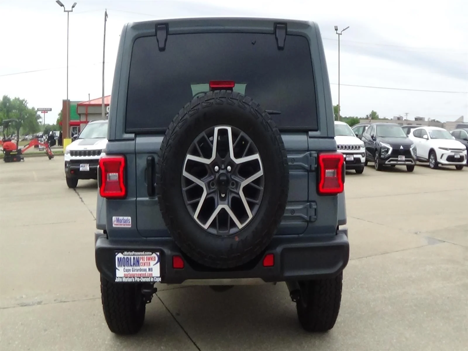 Certified Used 2024 Anvil Clear Coat (pds) Jeep Sahara image 7