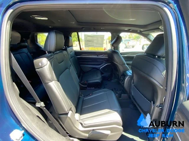 New 2026 Fathom Blue Pearlcoat Jeep Limited image 19