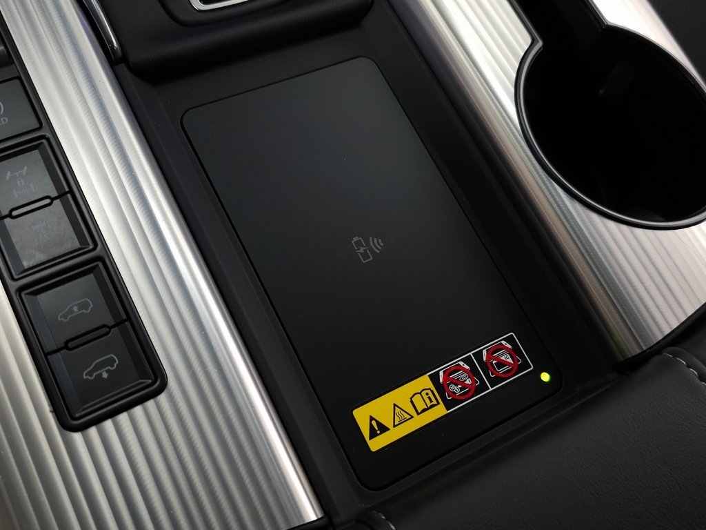 2025 LEXUS LX - Image 35