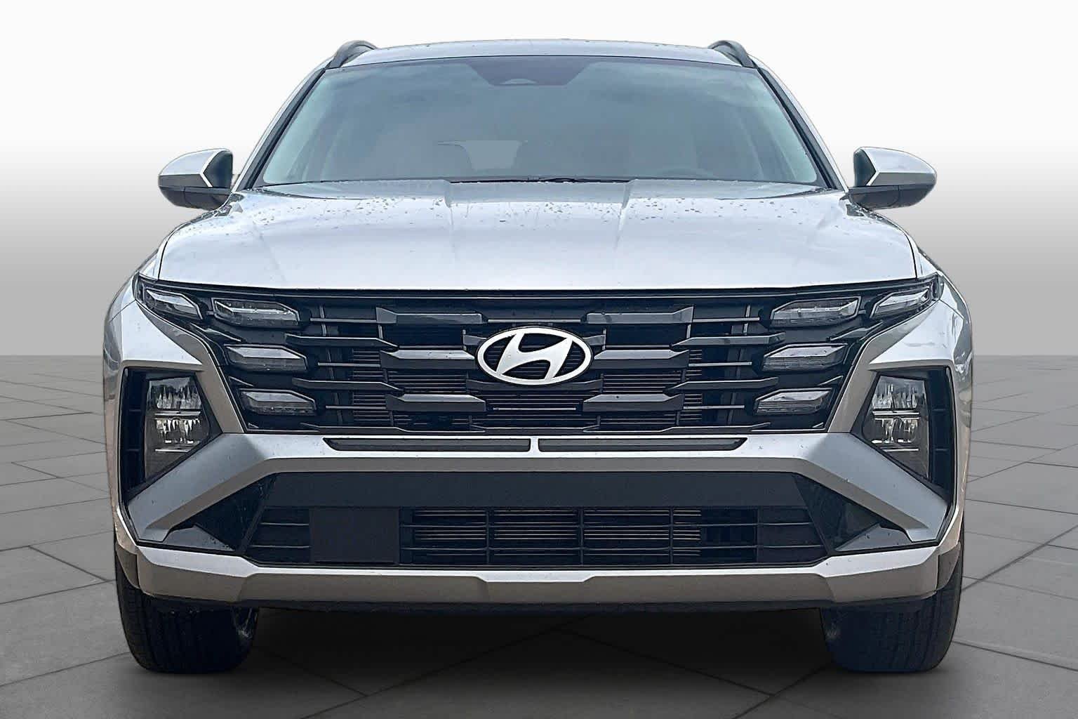 Used 2026 Shimmering Silver Hyundai SEL image 4