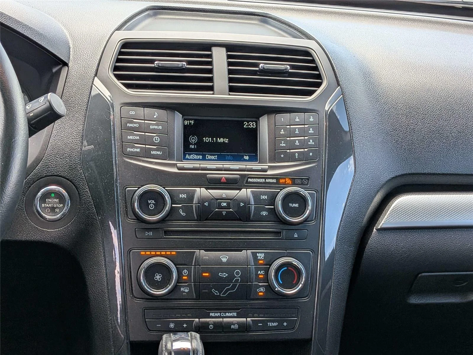 Used 2017  Ford XLT image 18