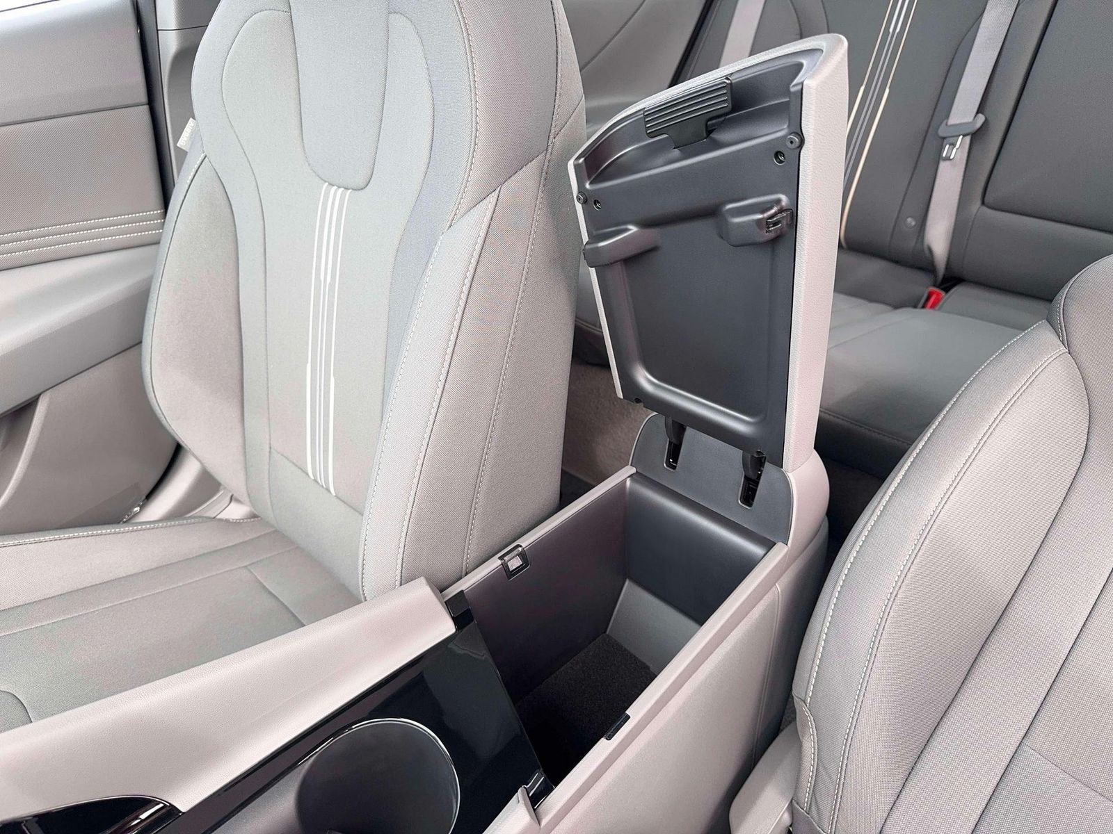 New 2026 Gray Hyundai SEL Sport Premium image 37