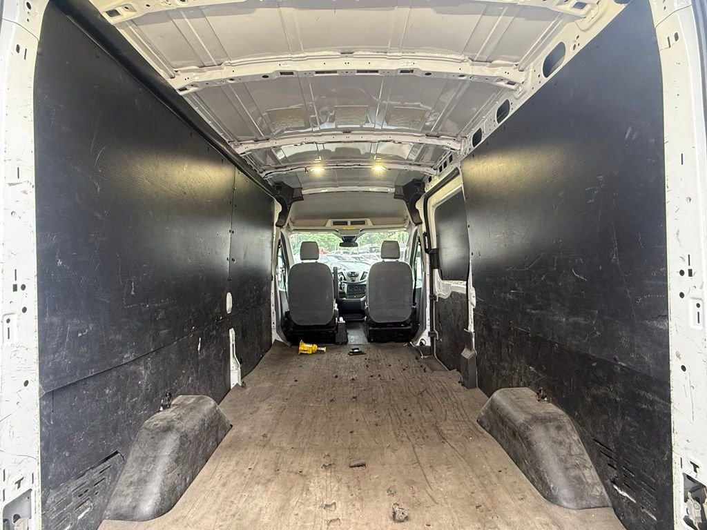 Used 2017 White Ford Base image 21