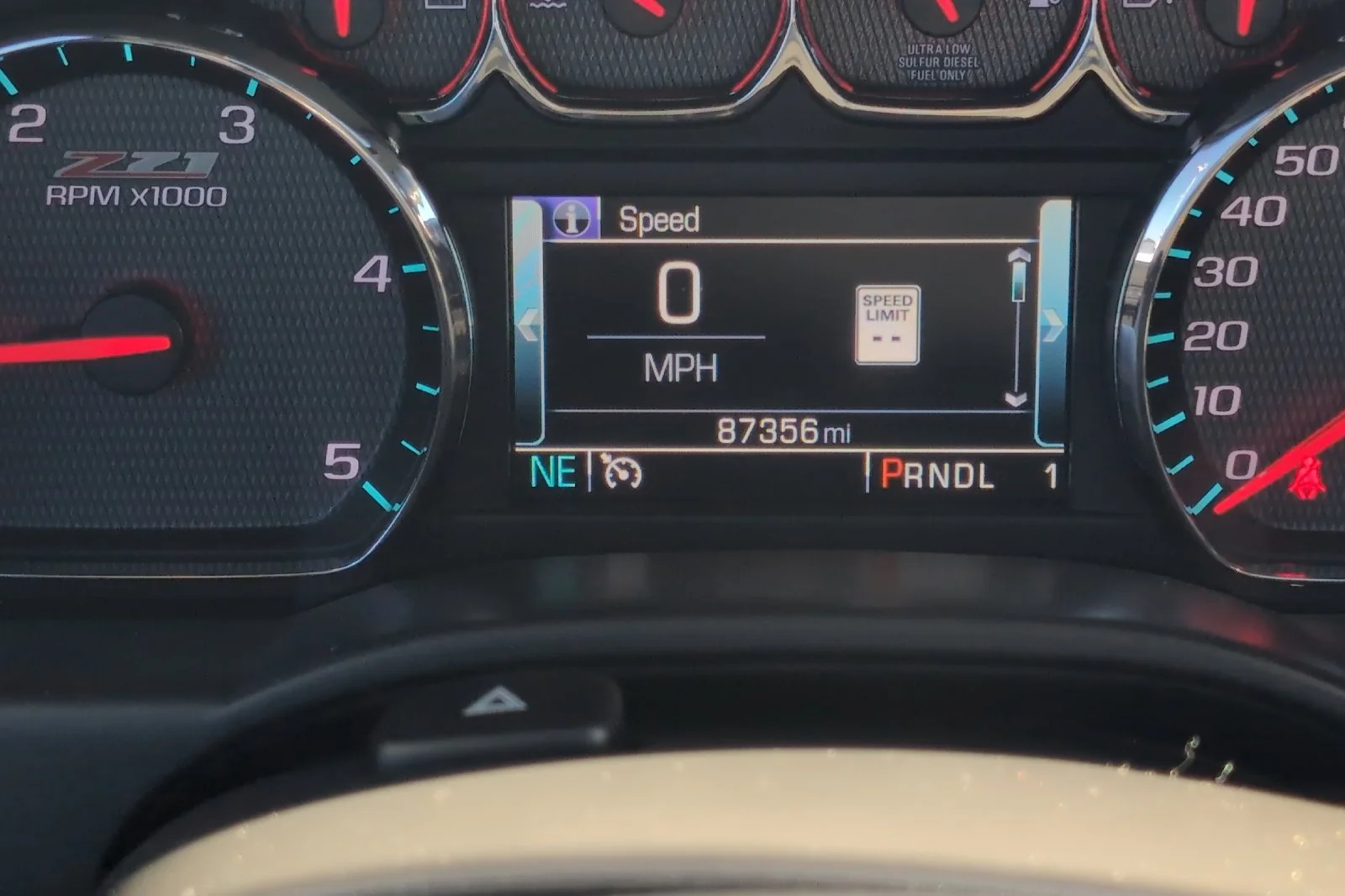 Used 2019 SILVER ICE METALLIC Chevrolet LTZ image 25
