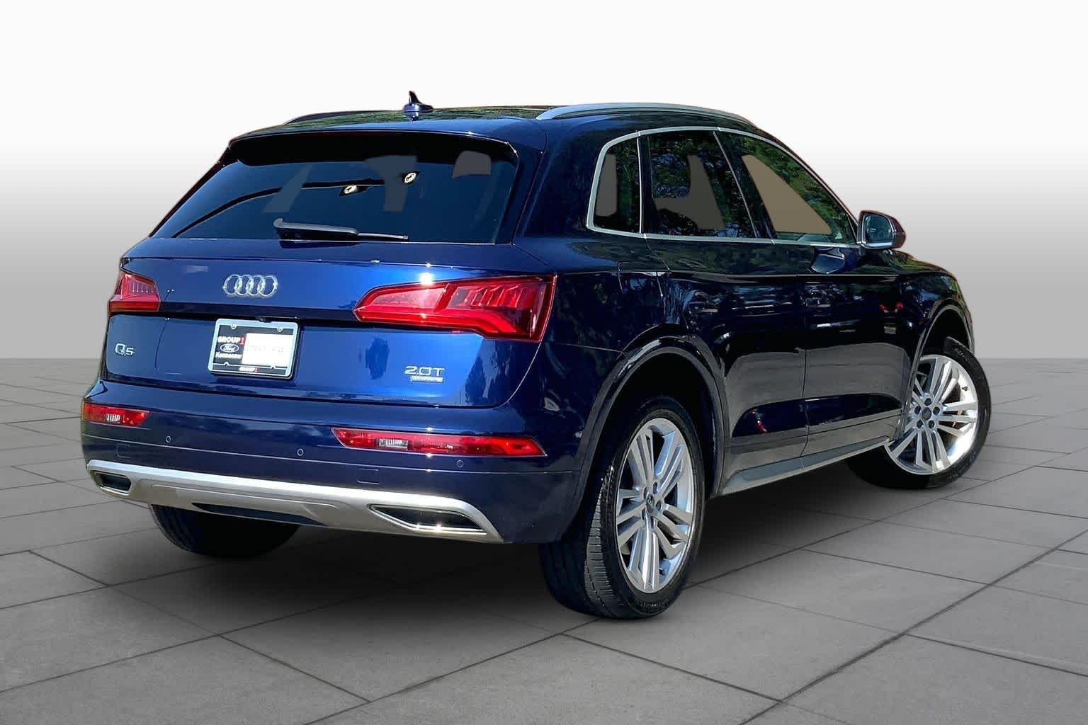 Used 2018 Moonlight Blue Metallic Audi Premium Plus image 13