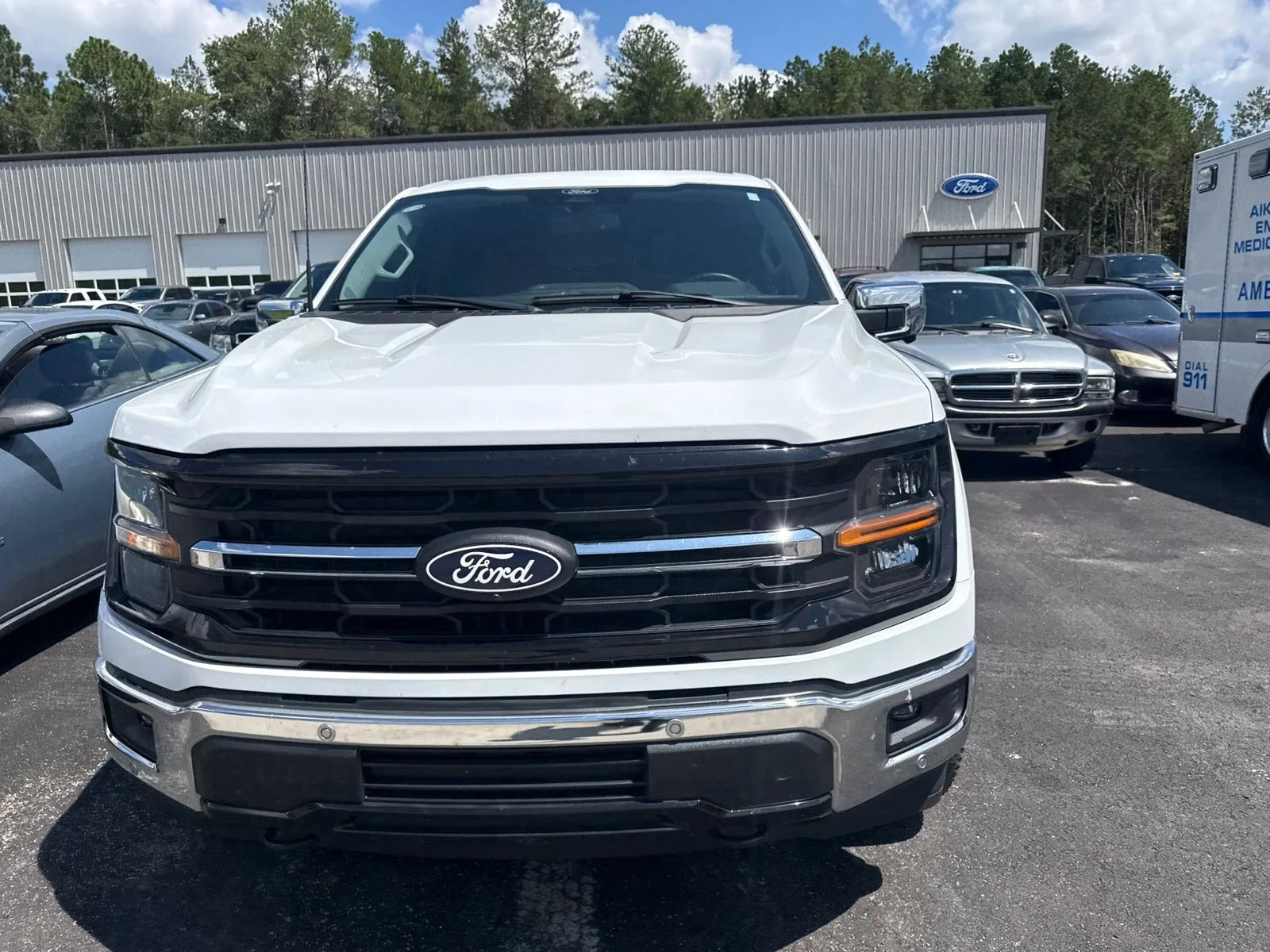 Used 2024 White Ford XLT image 1