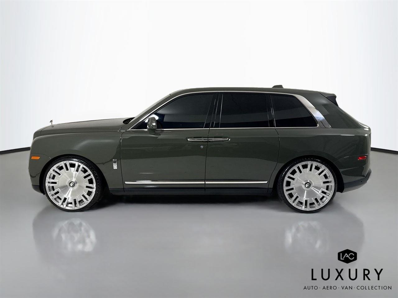 Used 2024 Silver Rolls-Royce  image 9