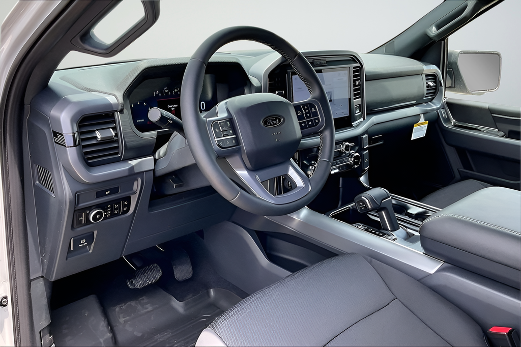 New 2026 Avalanche Ford XLT image 7
