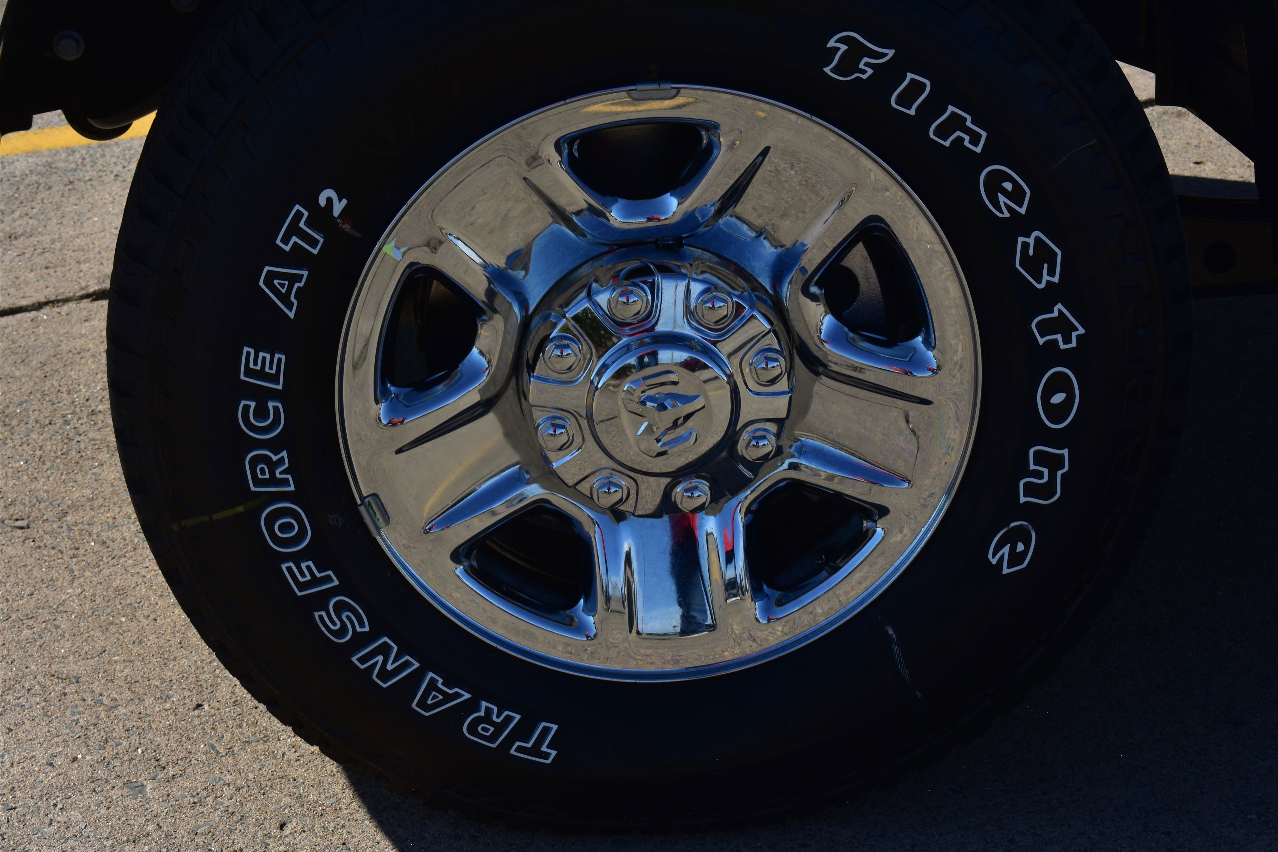 New 2026 Bright White Clear-Coat Exterior Paint RAM Tradesman image 10