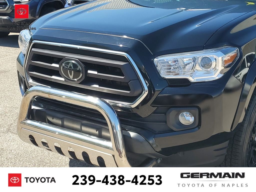 Used 2022 Black Toyota SR5 image 13