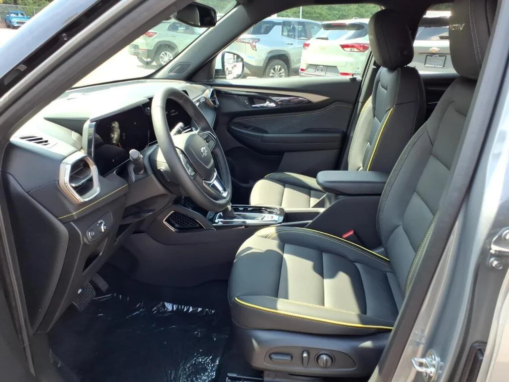 New 2026 Sterling Gray Metallic Chevrolet ACTIV image 7