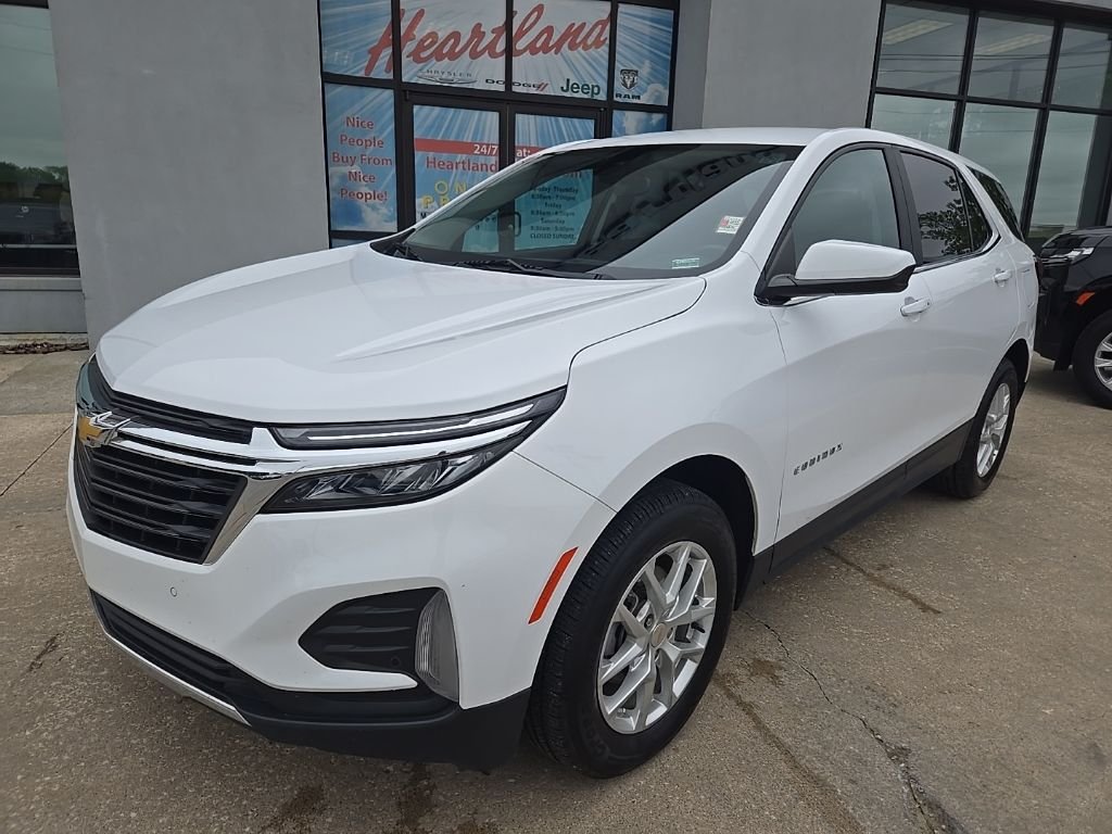 Used 2024 White Chevrolet LT image 3