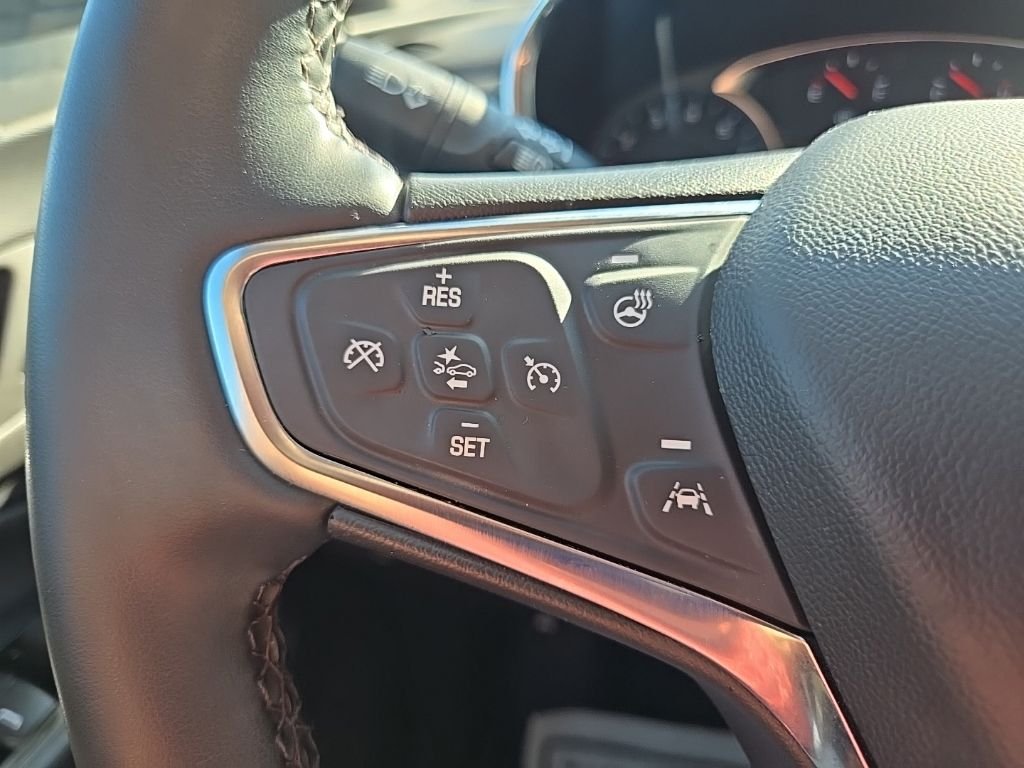 Used 2023 White Chevrolet Premier image 40