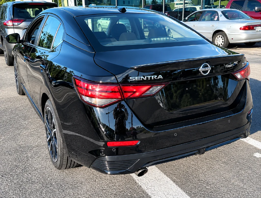 Used 2025 Black Nissan SR image 2