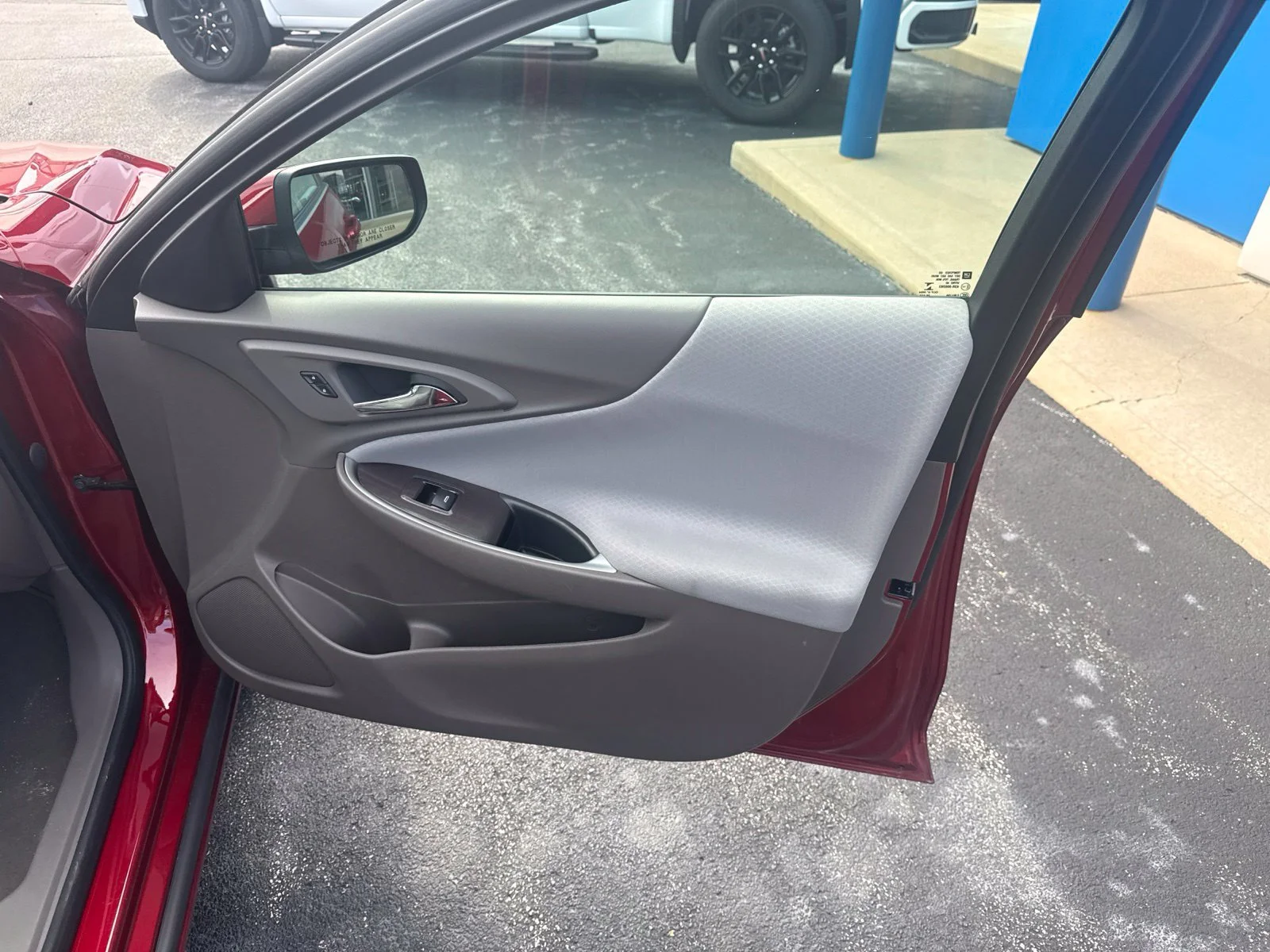Used 2025 Radiant Red Tintcoat Chevrolet 1LT image 22