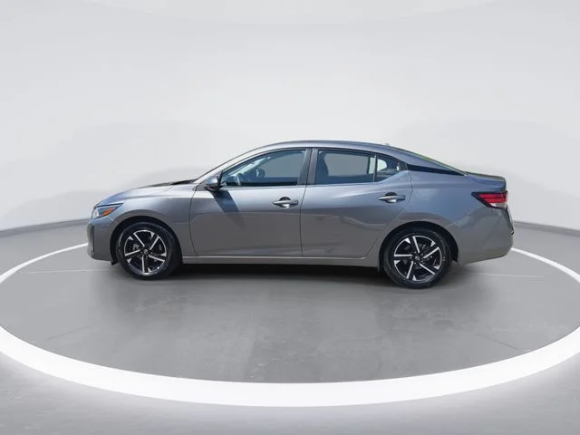 Used 2025 Gray Nissan SV image 5