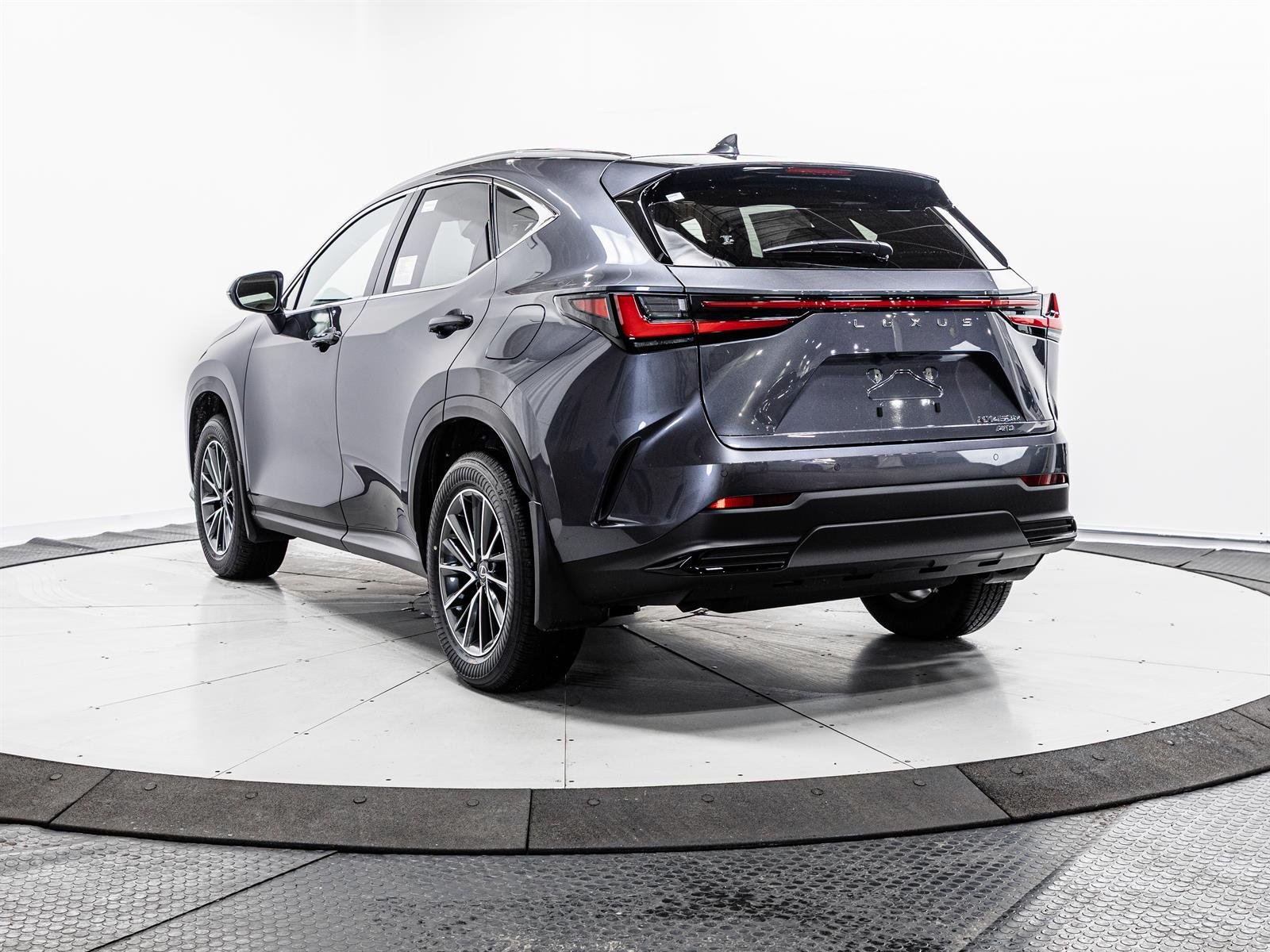 2026 Lexus NX 450h+ Premium - Photo 9