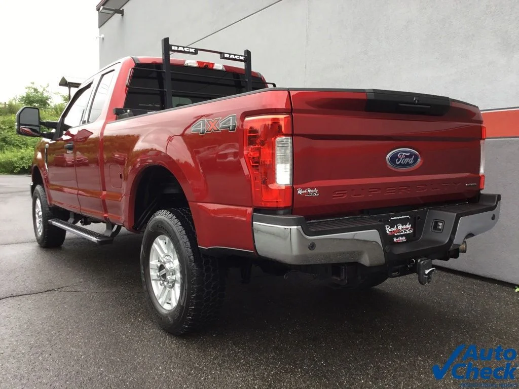Used 2017 Red Ford XLT image 8