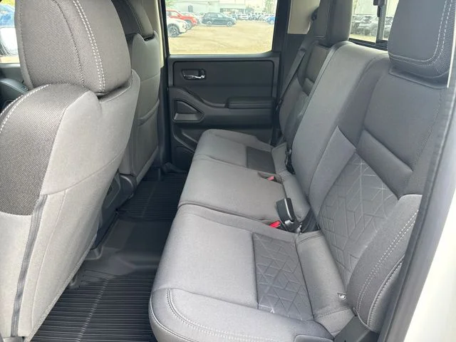 New 2027 Glacier White Nissan Crew Cab SV image 27