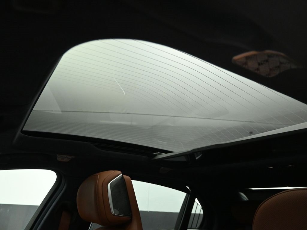 2023 BMW I7 - Image 10