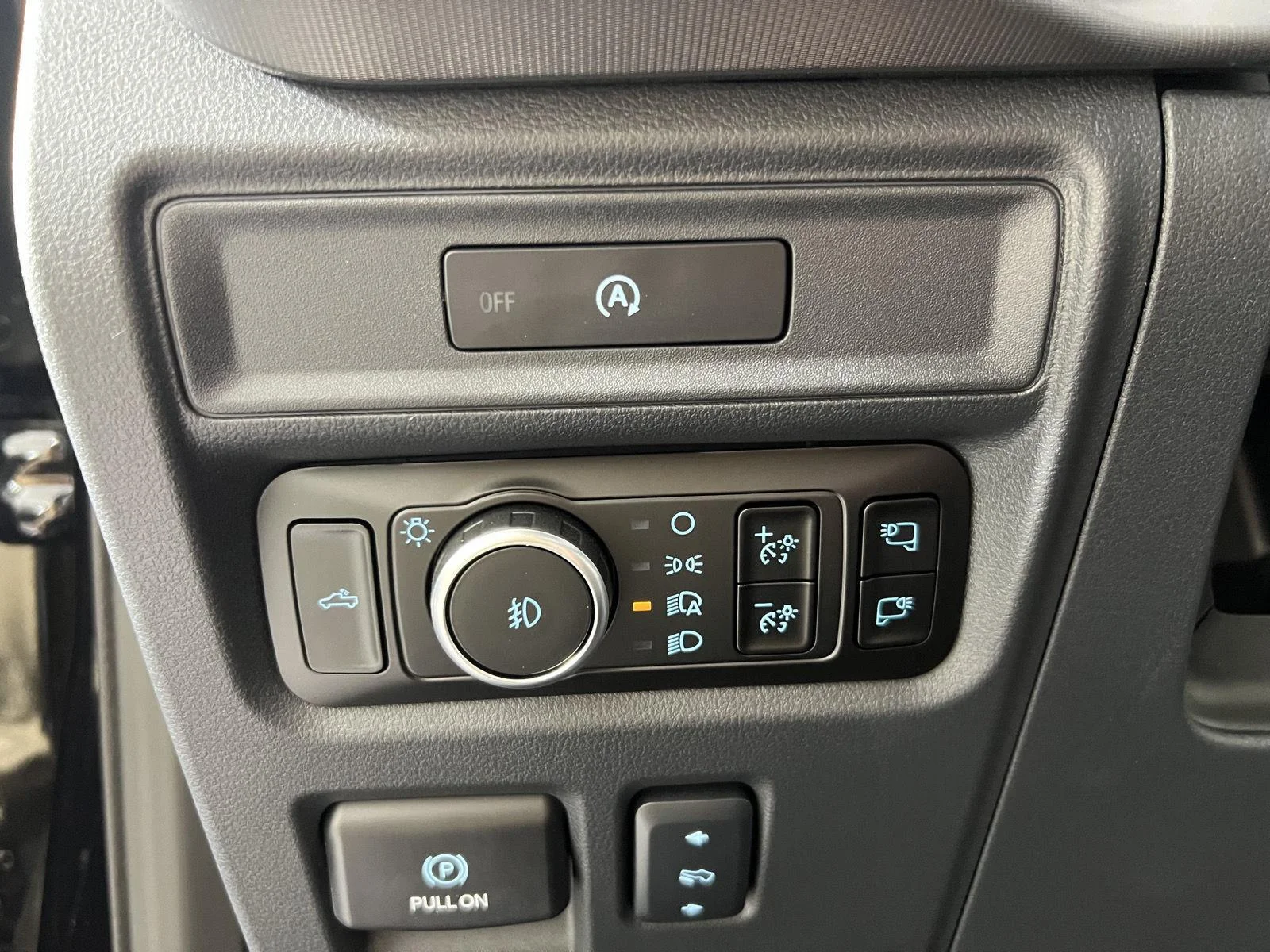 Certified Used 2025 Agate Black Ford LARIAT image 16