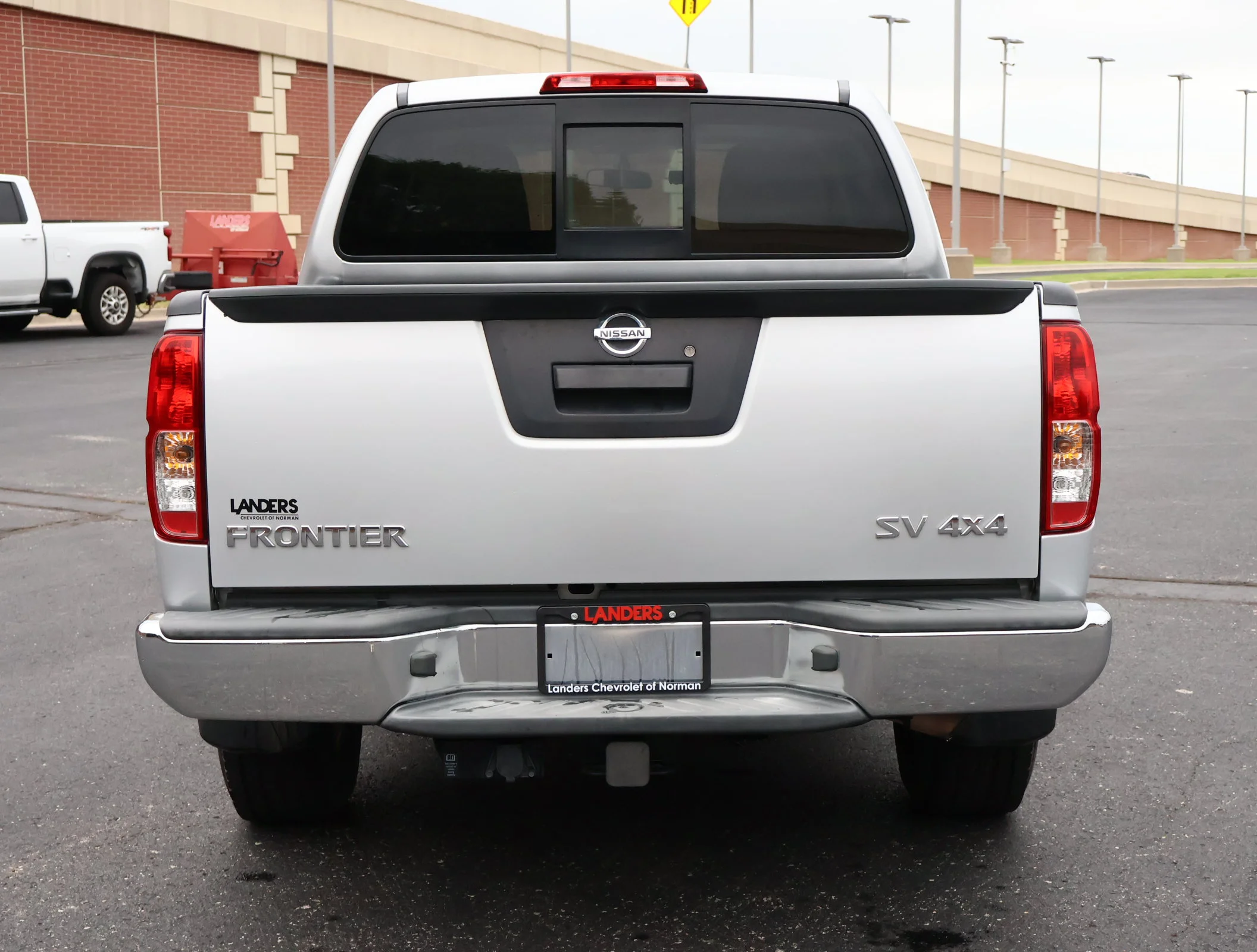 Used 2016 Brilliant Silver Nissan SV image 22