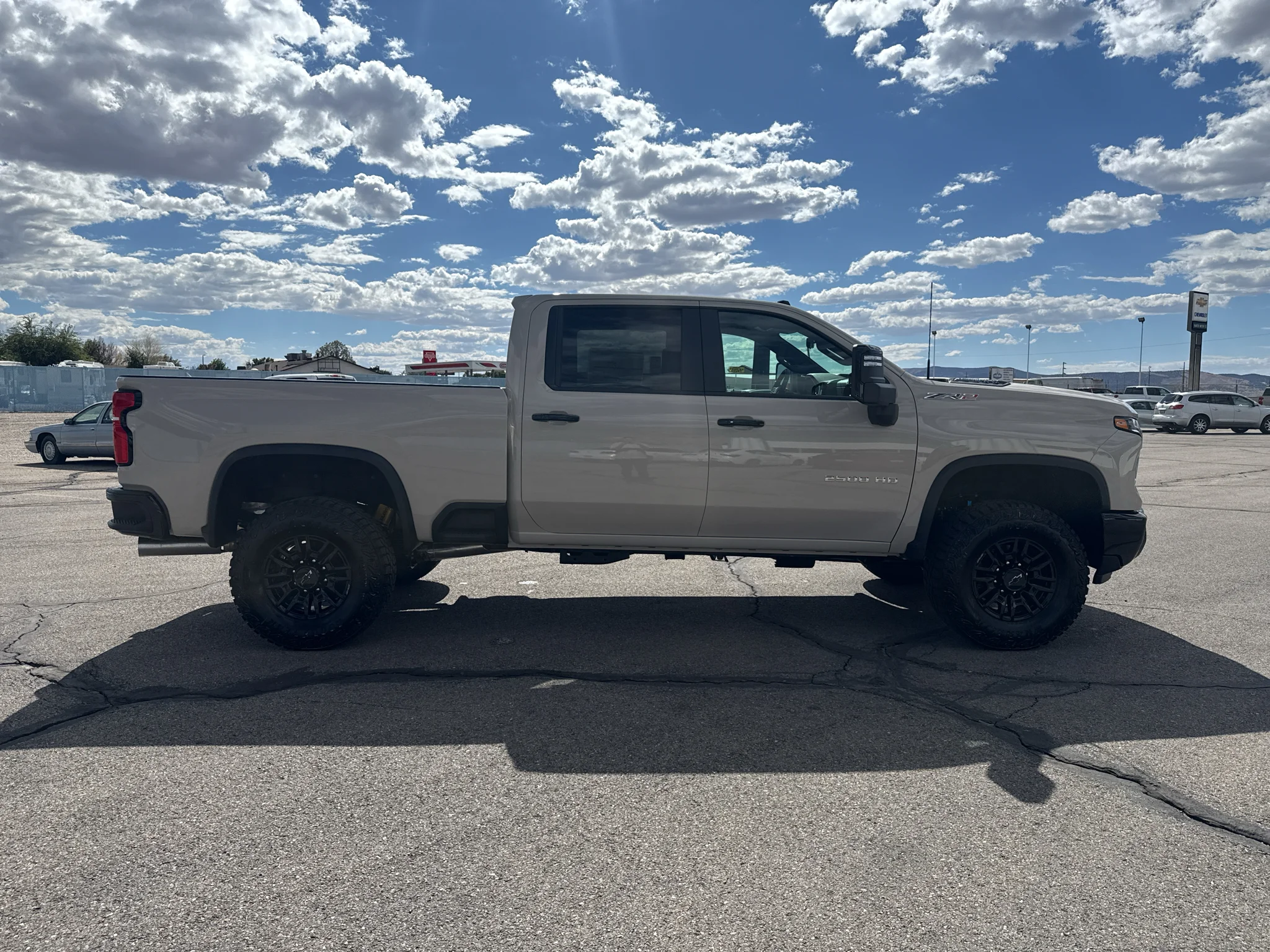 New 2026 White Sands Chevrolet ZR2 image 7