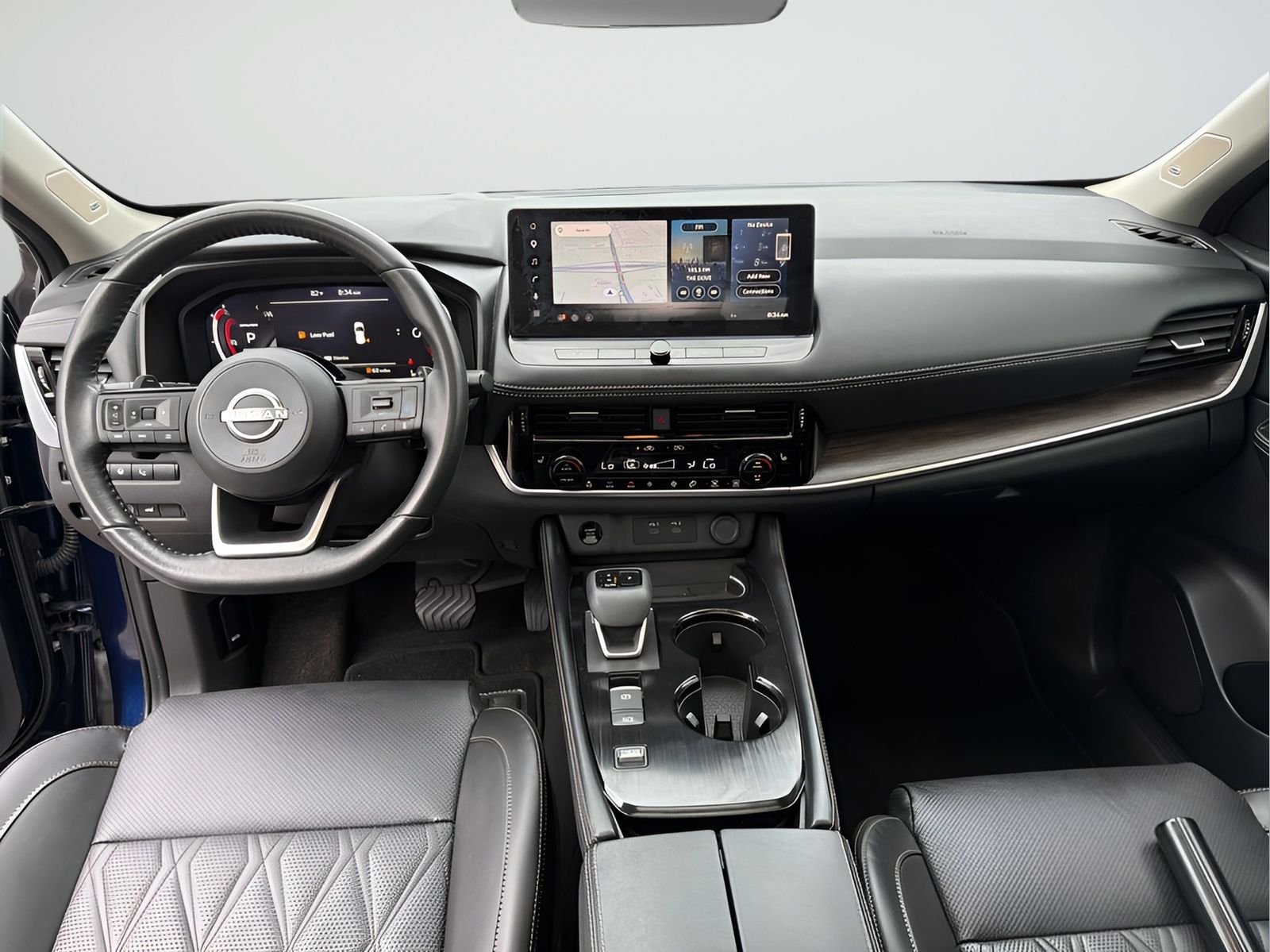 Used 2024 Blue Nissan Platinum image 28