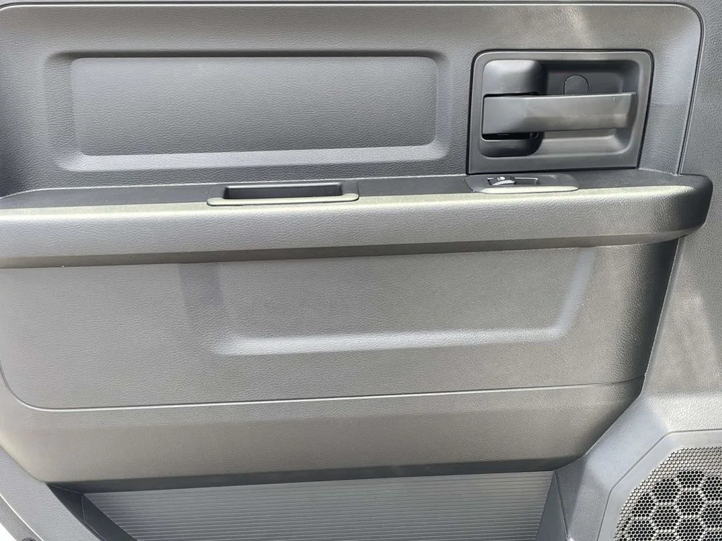New 2026 Bright White Clear-Coat Exterior Paint RAM Tradesman image 21
