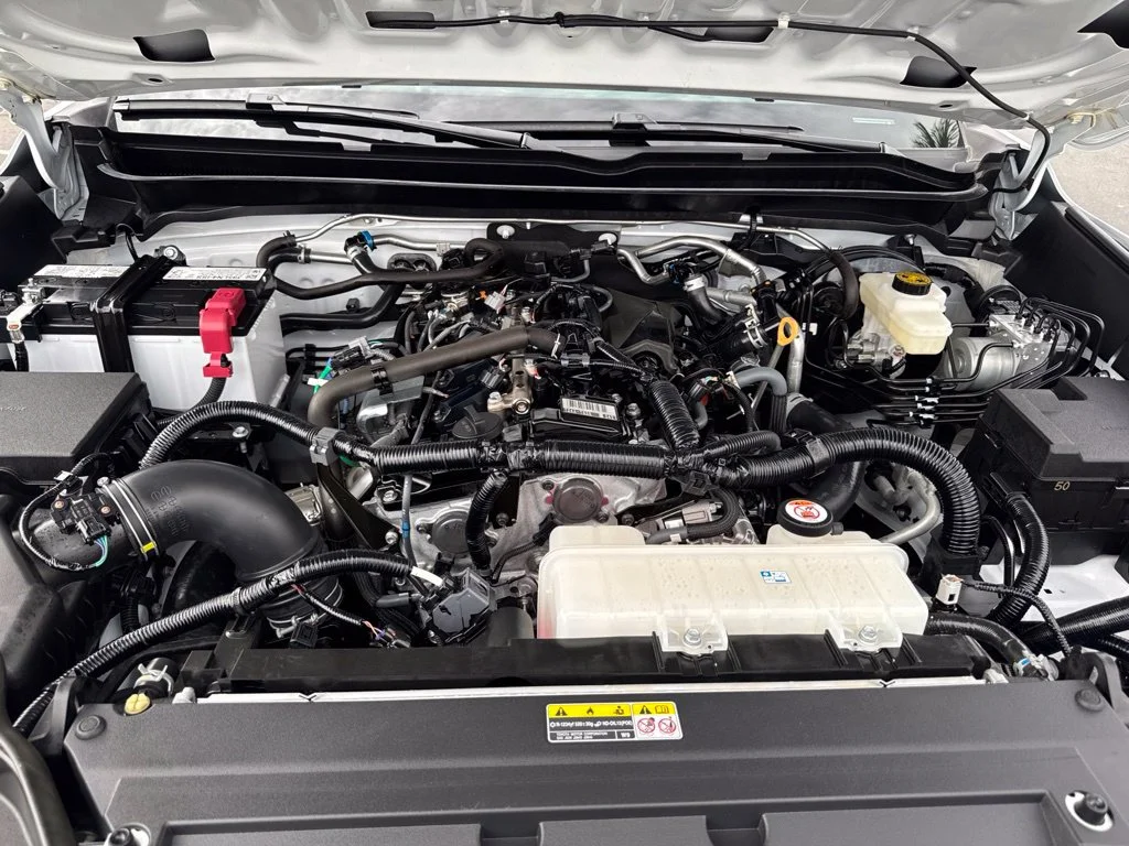 Used 2025 White Toyota SR5 image 19