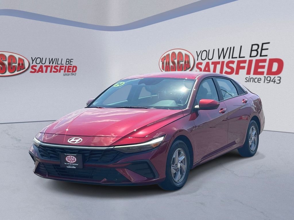 Certified Used 2024 Red Hyundai SE image 4