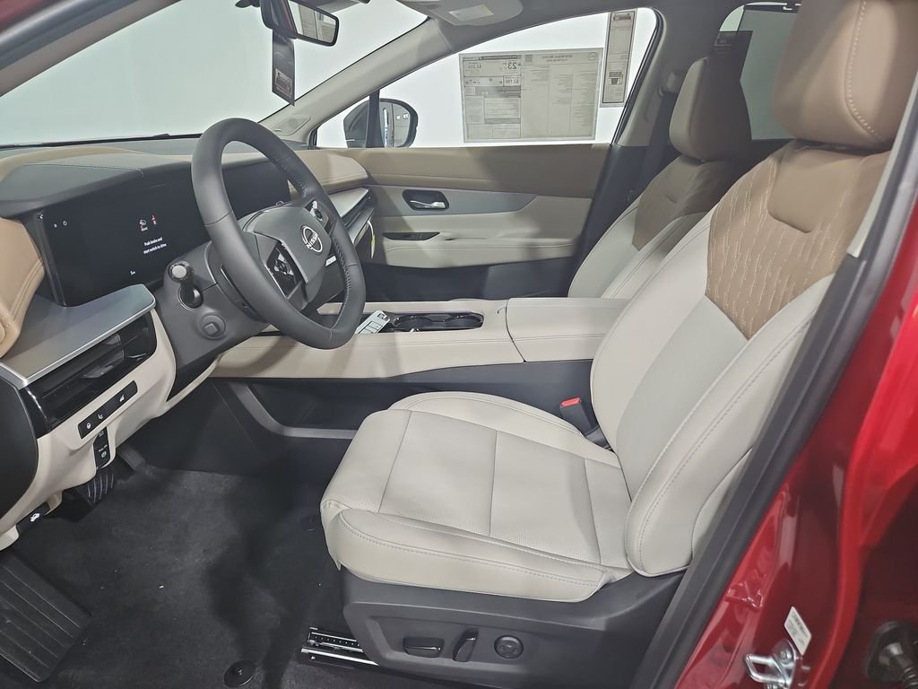 New 2026 Scarlet Nissan Platinum image 10