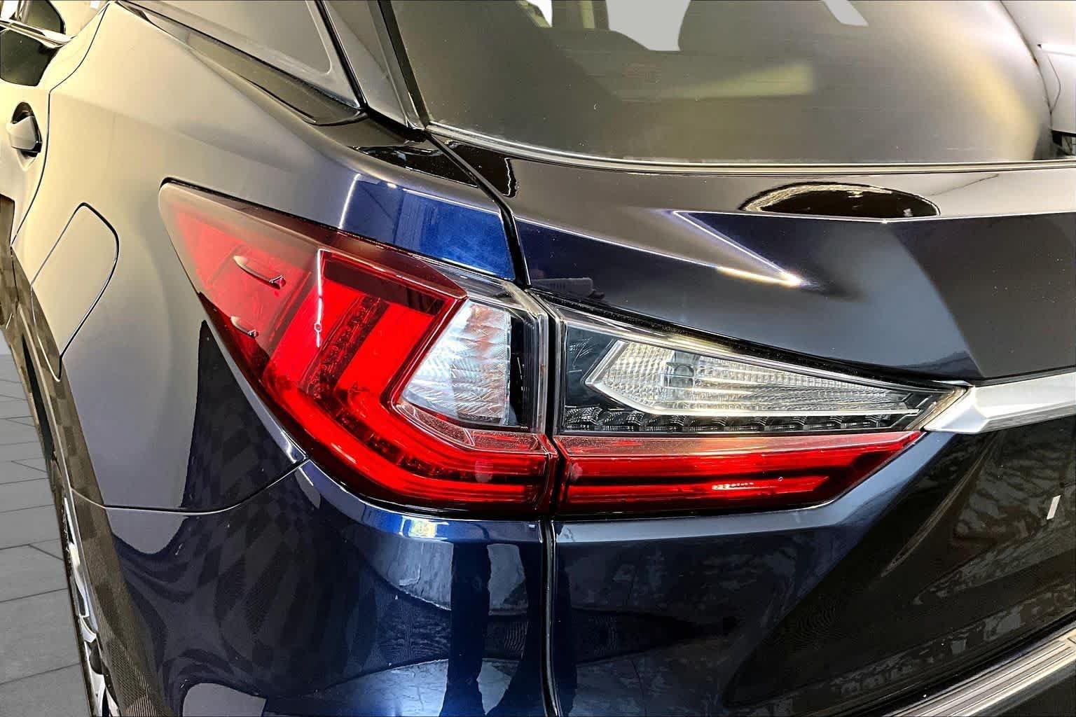 Used 2020 Nightfall Mica Lexus  image 28