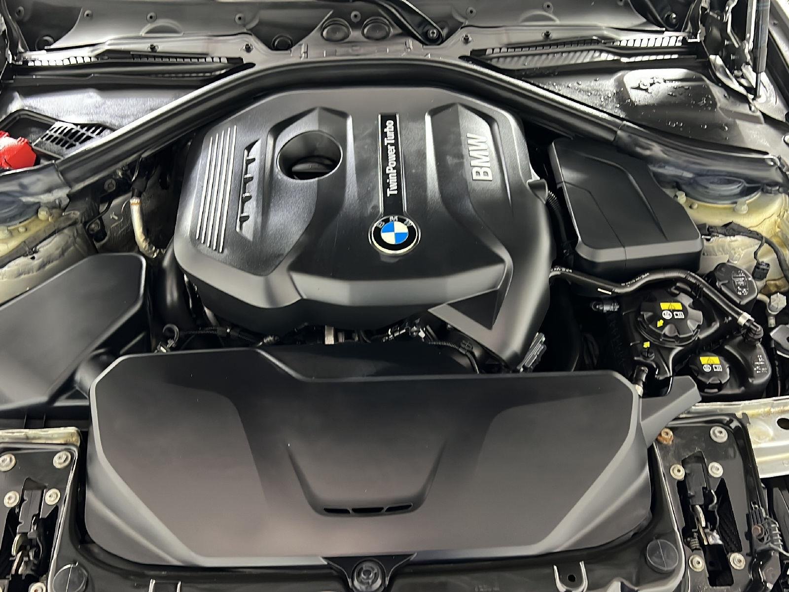 Used 2017  BMW 330i xDrive image 25