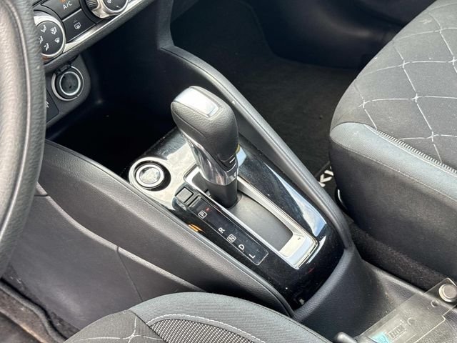 Used 2020 White Nissan S image 27