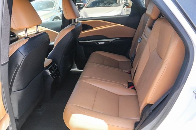 Certified Used 2023 EMINENT WHITE PEARL Lexus 350 Premium Plus image 24