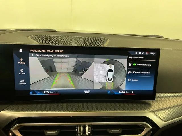 Used 2023 White BMW M50 image 22