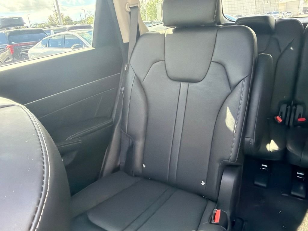 Certified Used 2025 Gravity Grey Kia SX image 21