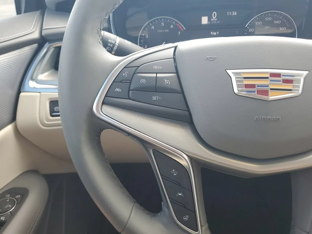 Used 2023 ARGENT SILVER METALLIC Cadillac FWD Premium Luxury image 21