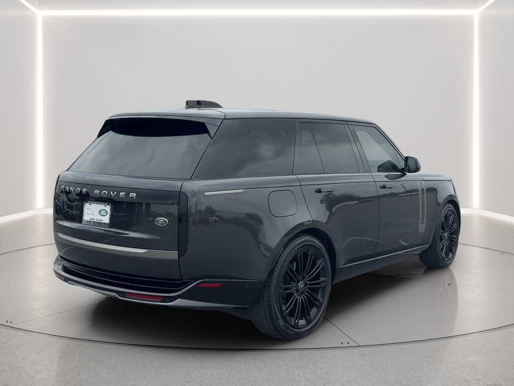 Used 2023 Carpathian Grey Premium Metallic Land Rover SE image 5