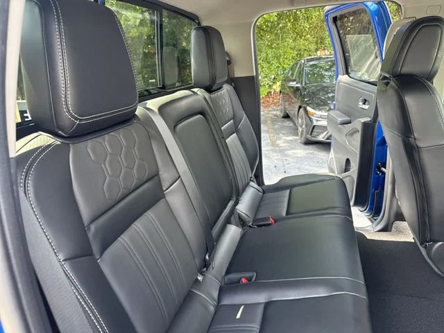 Used 2025 Blue Nissan SL image 11
