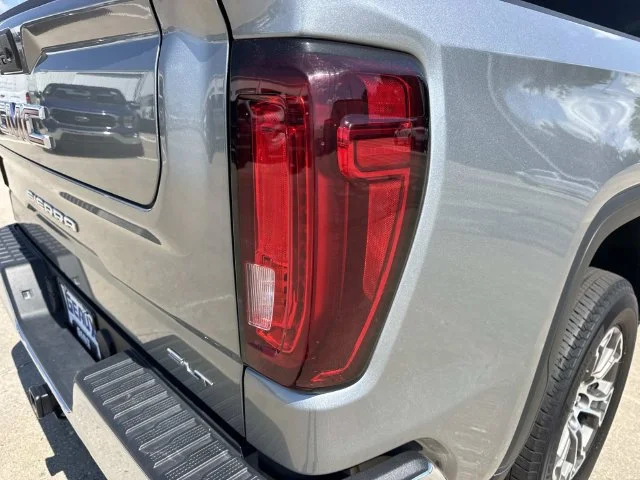 Used 2025 Silver GMC SLT image 22