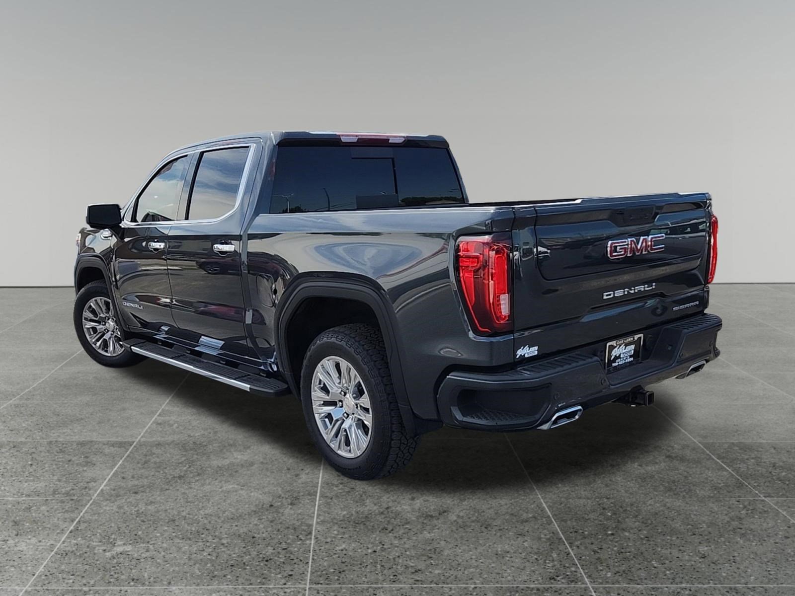 Used 2021 Hunter Metallic GMC Denali image 5