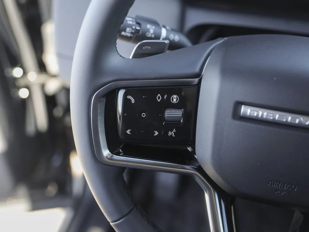 New 2025 Black Land Rover SE image 20