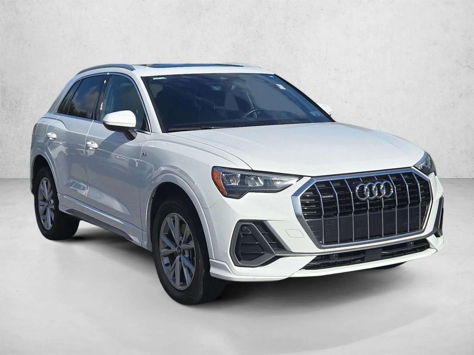 Used 2021  Audi S line Premium image 3
