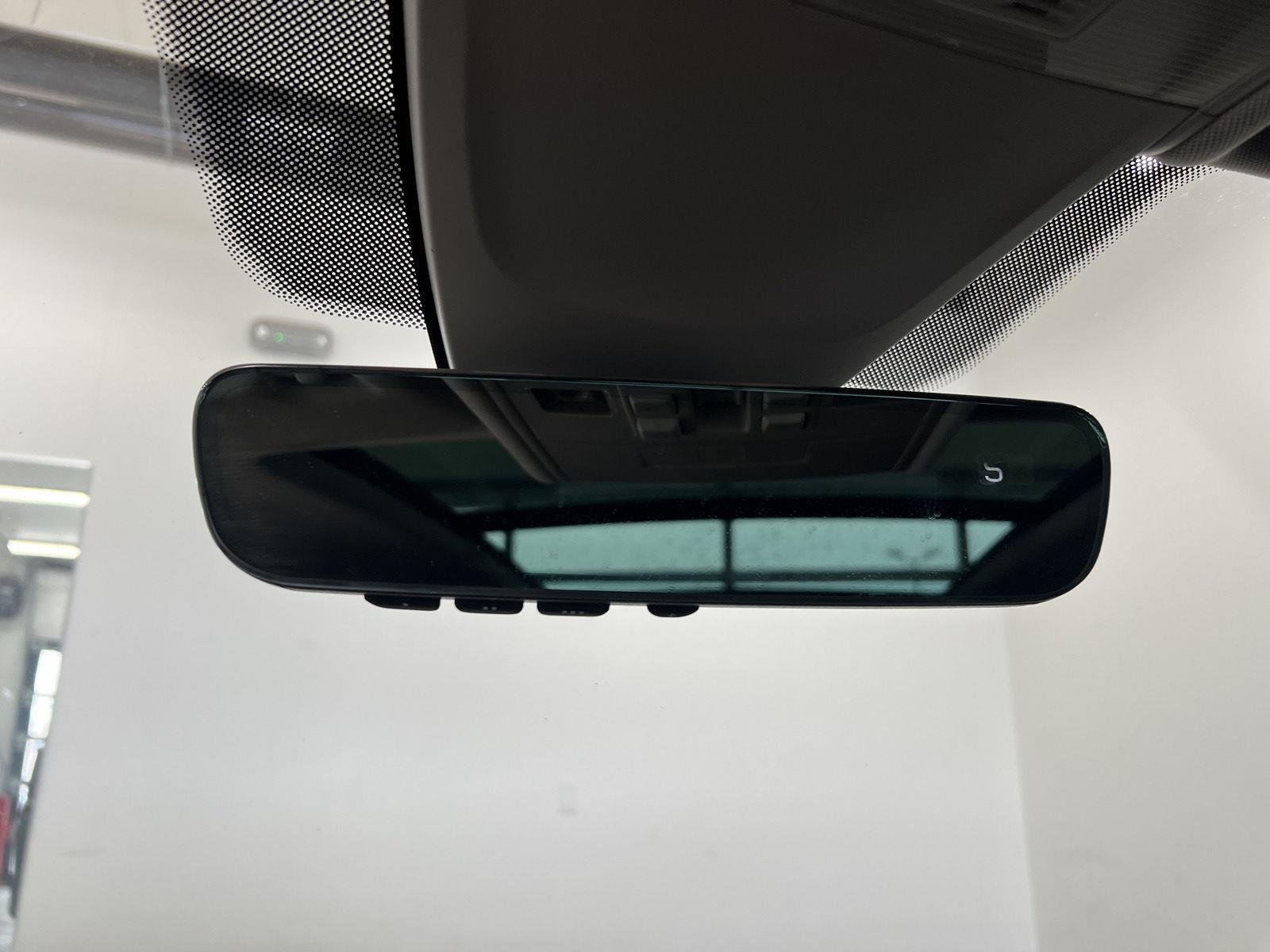 2022 Volkswagen Tiguan SE - Photo 24